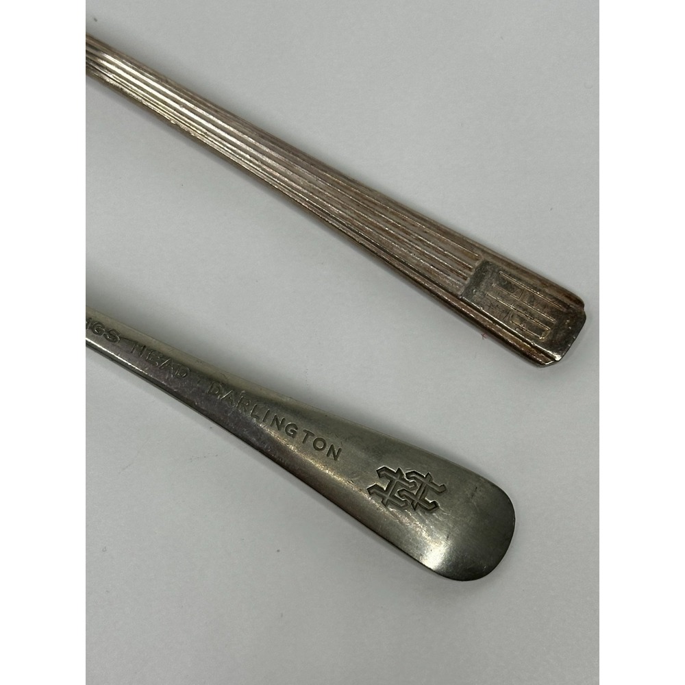 Vtg Hilton Kings Head Darlington Hotel Pennsylvania Spoon Set of 2